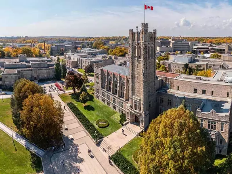 Khám phá top trường đại học hàng đầu Canada 2025: Bệ phóng sự nghiệp